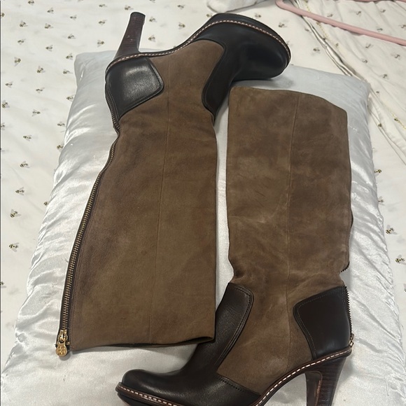 BCBG Elegant Brown Leather Knee-High Boots - Picture 1 of 4